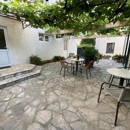 Guesthouse Tri Palme Bečići Extérieur photo