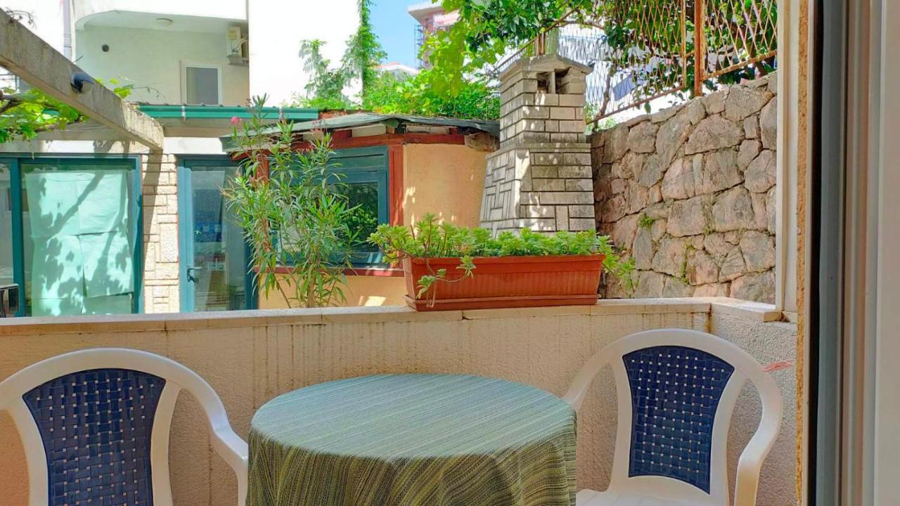 Guesthouse Tri Palme Bečići Extérieur photo
