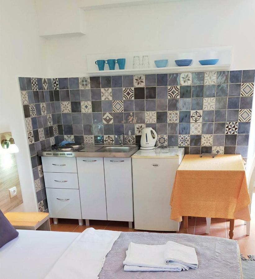Guesthouse Tri Palme Bečići Extérieur photo