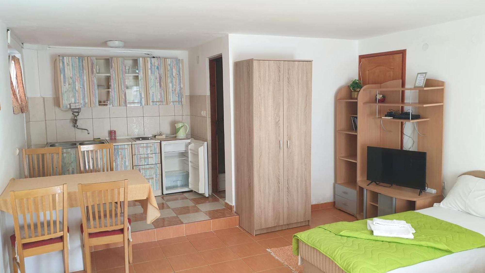 Guesthouse Tri Palme Bečići Extérieur photo