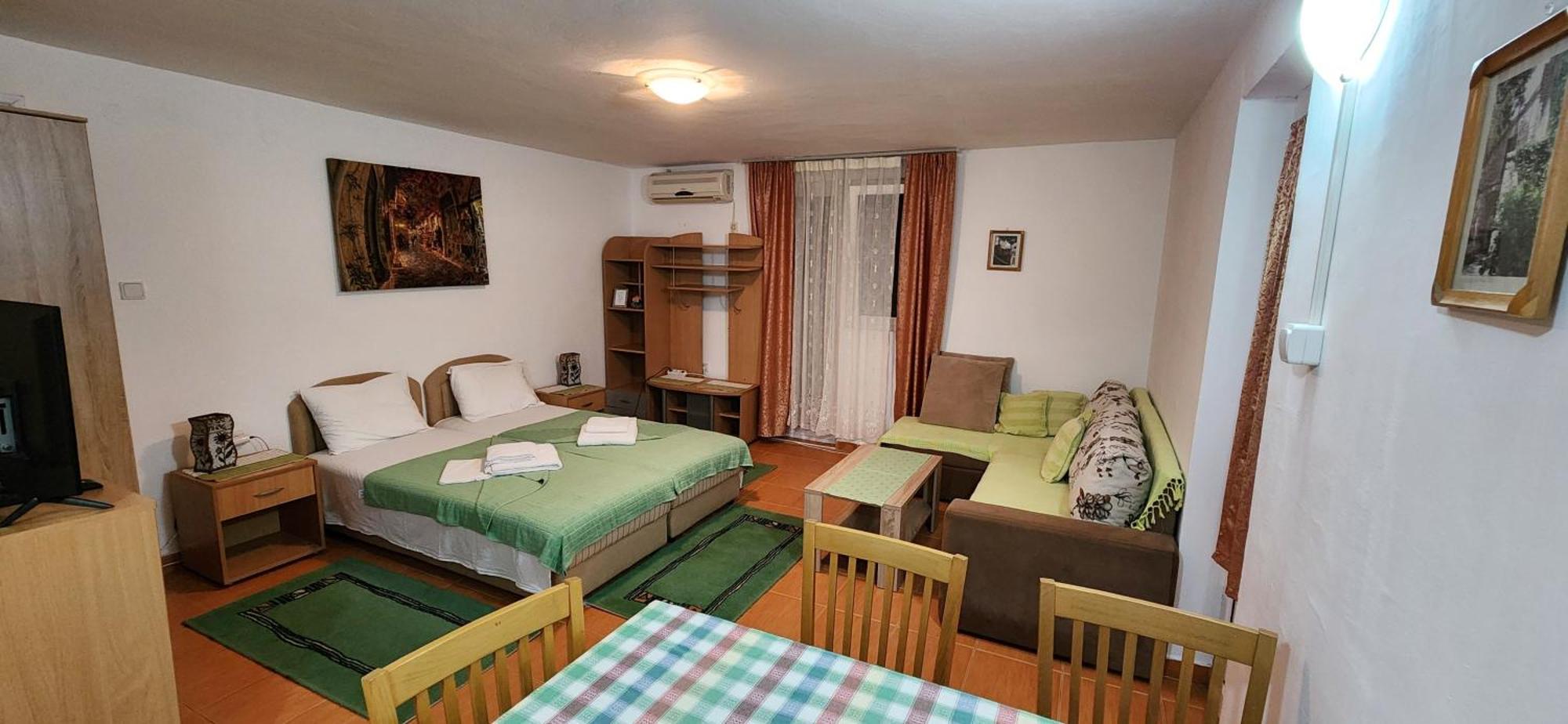 Guesthouse Tri Palme Bečići Extérieur photo