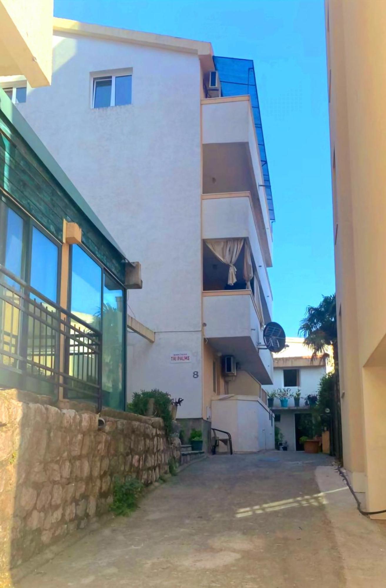 Guesthouse Tri Palme Bečići Extérieur photo