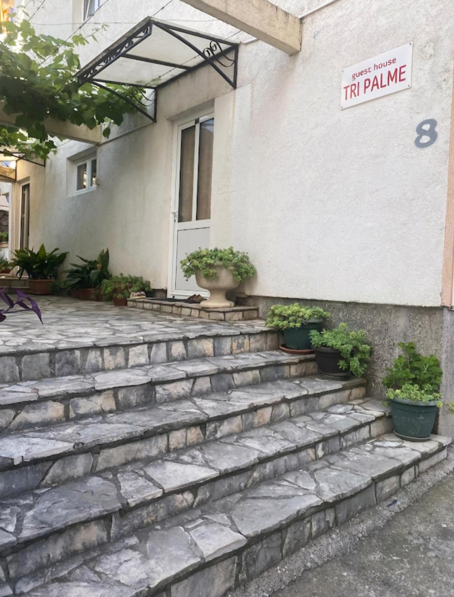 Guesthouse Tri Palme Bečići Extérieur photo
